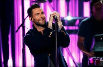 Maroon 5 & Adam Levine:  Effortlessly Sexy